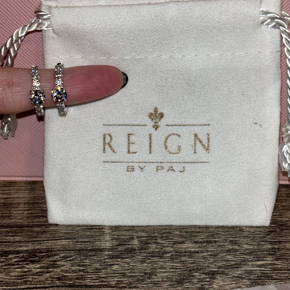 SS Hoop Earrings Reign Collection